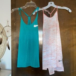 Nike tank bundle